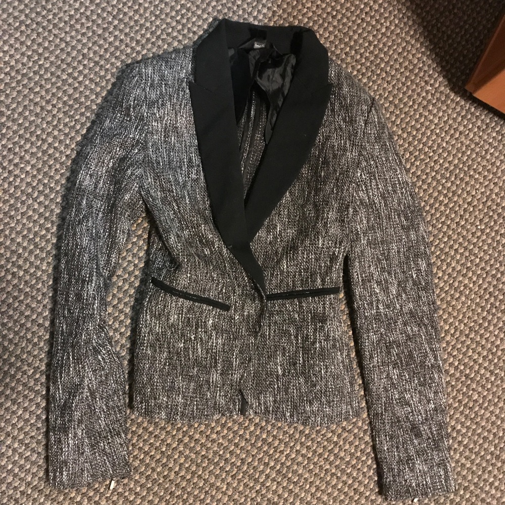 GREY STITCHED PROFESSIONAL BLAZER